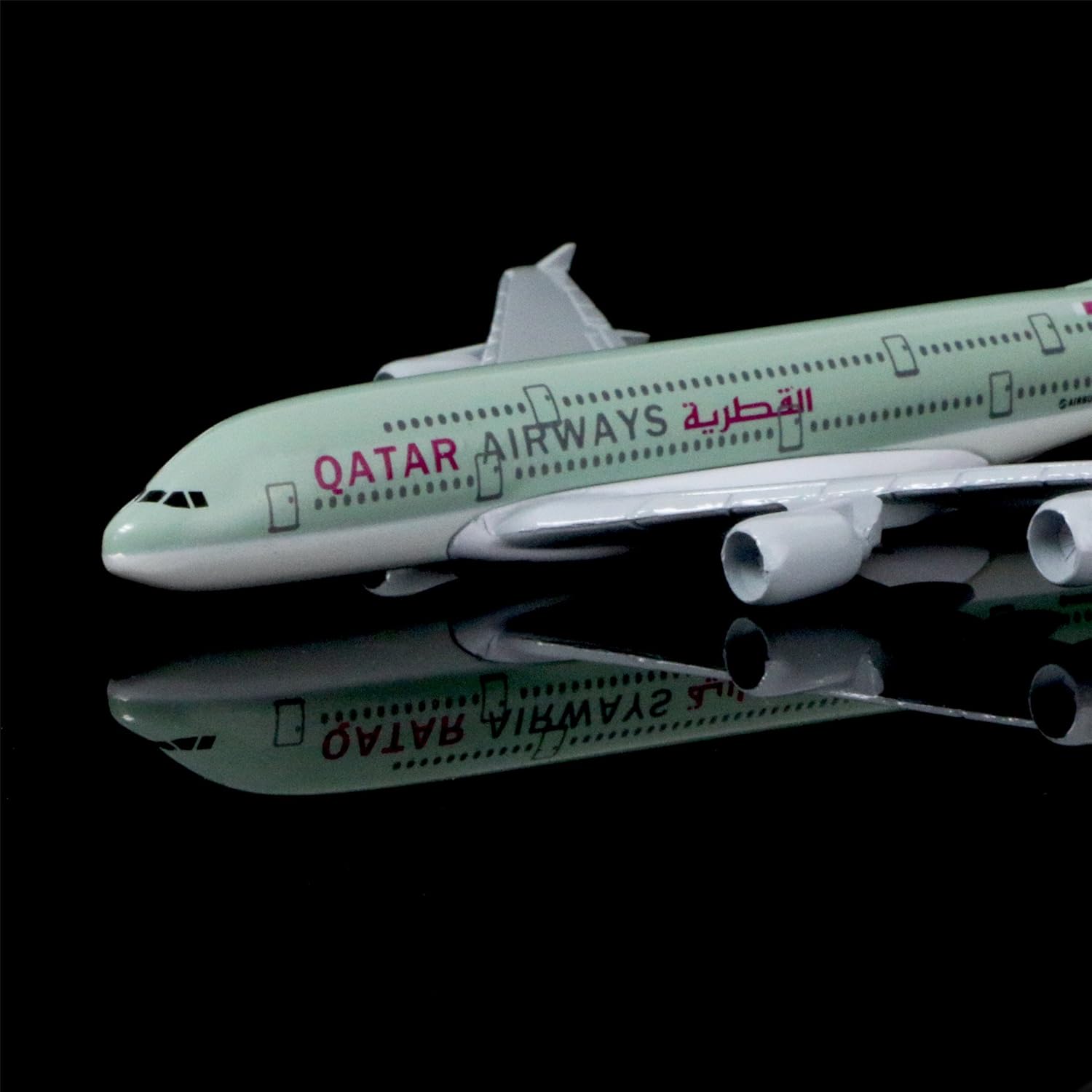 1:400 16cm Air Bus A380 Qatar  - Party Games Bus 리뷰 및 가격